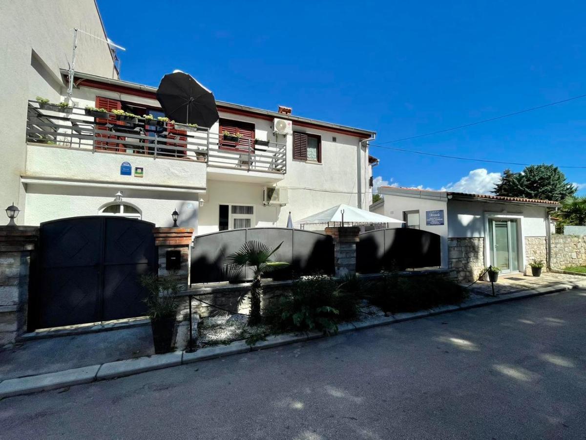 פורץ Apartments Villa Herak מראה חיצוני תמונה