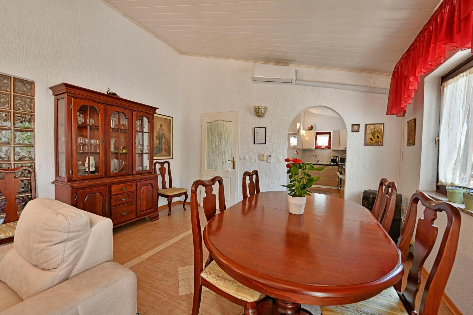 פורץ Apartments Villa Herak מראה חיצוני תמונה