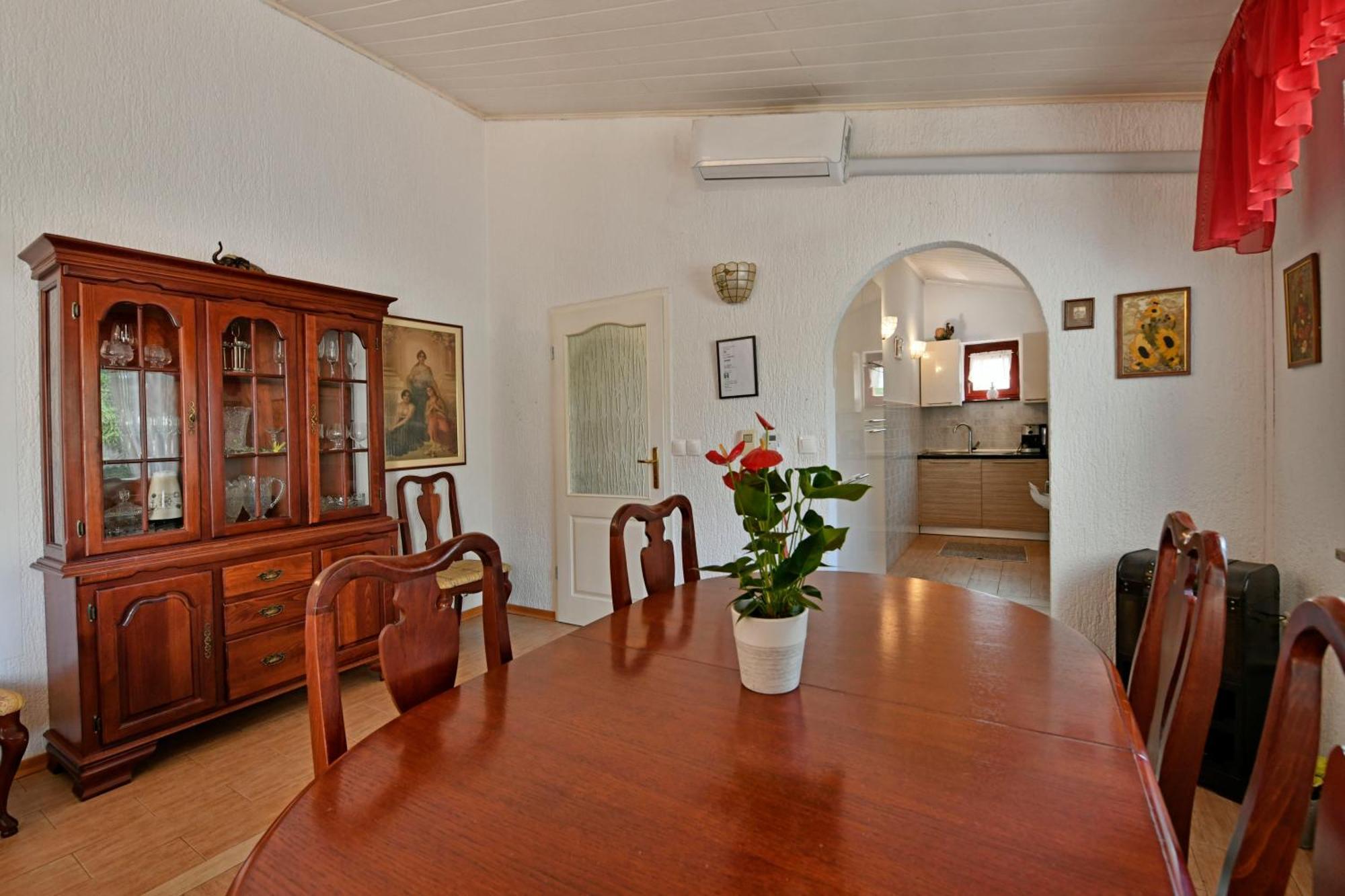 פורץ Apartments Villa Herak מראה חיצוני תמונה