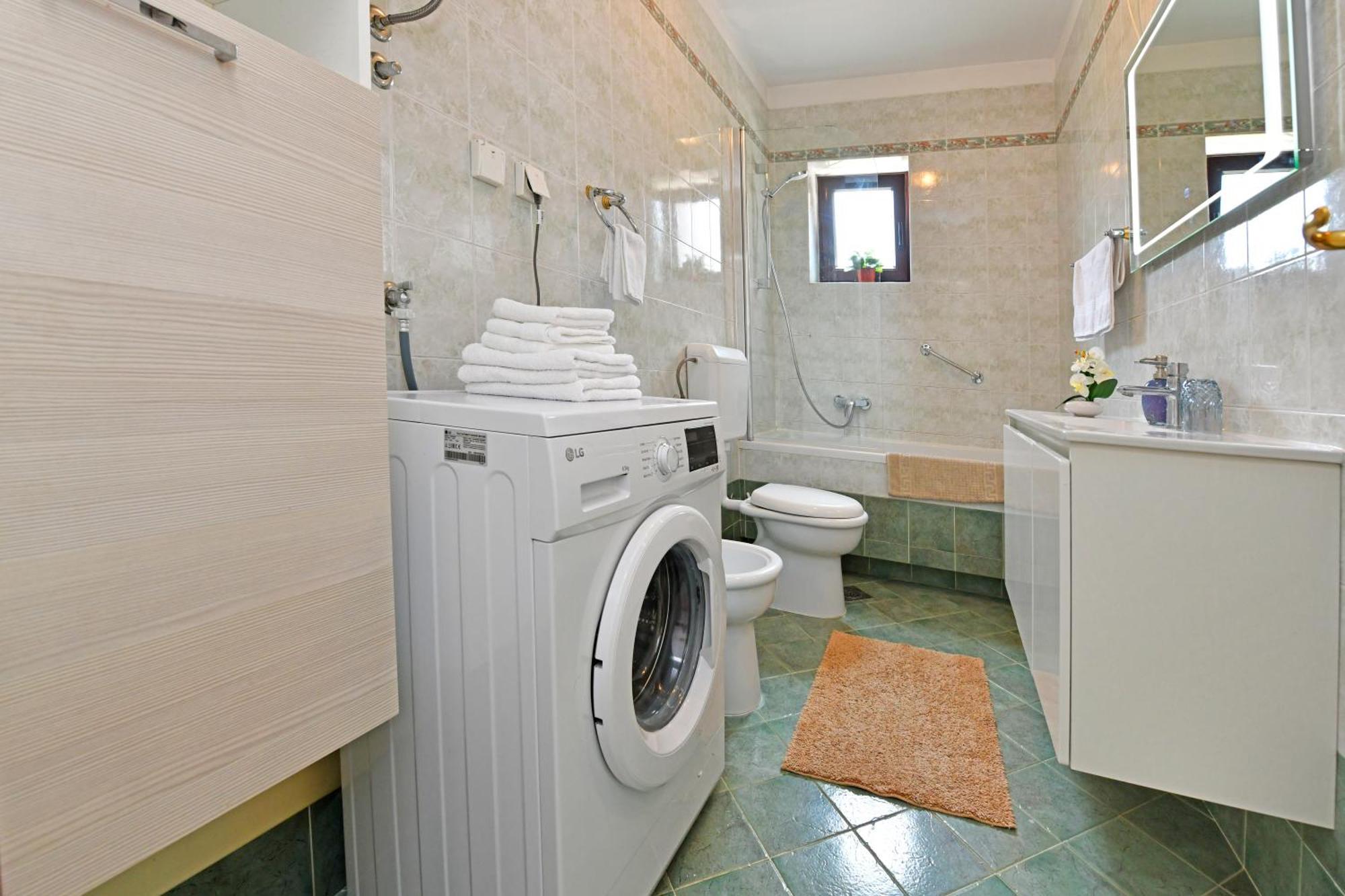 פורץ Apartments Villa Herak מראה חיצוני תמונה