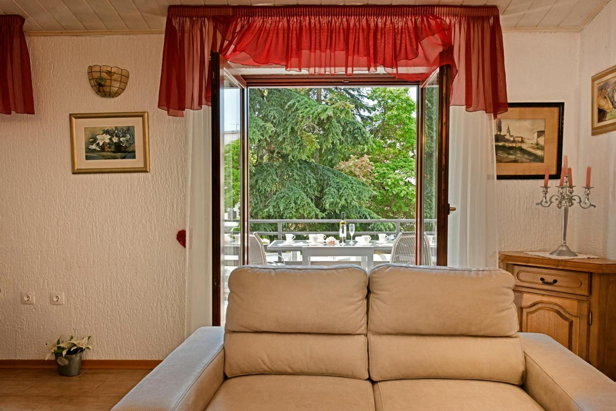 פורץ Apartments Villa Herak מראה חיצוני תמונה